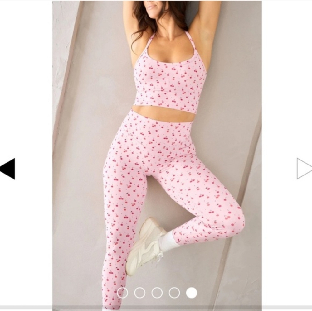 SET - cherry print activewear leggings & sports bra